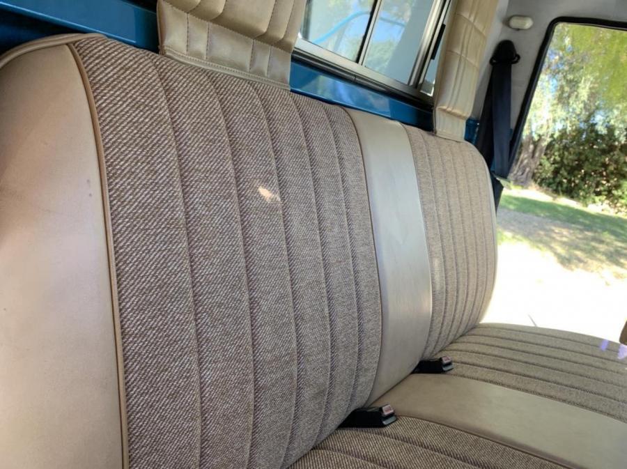 Интерьер Mazda B1500 1974 года  (фото 66 из 111)